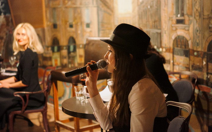 Теплый вечер в SISTERS CAFE