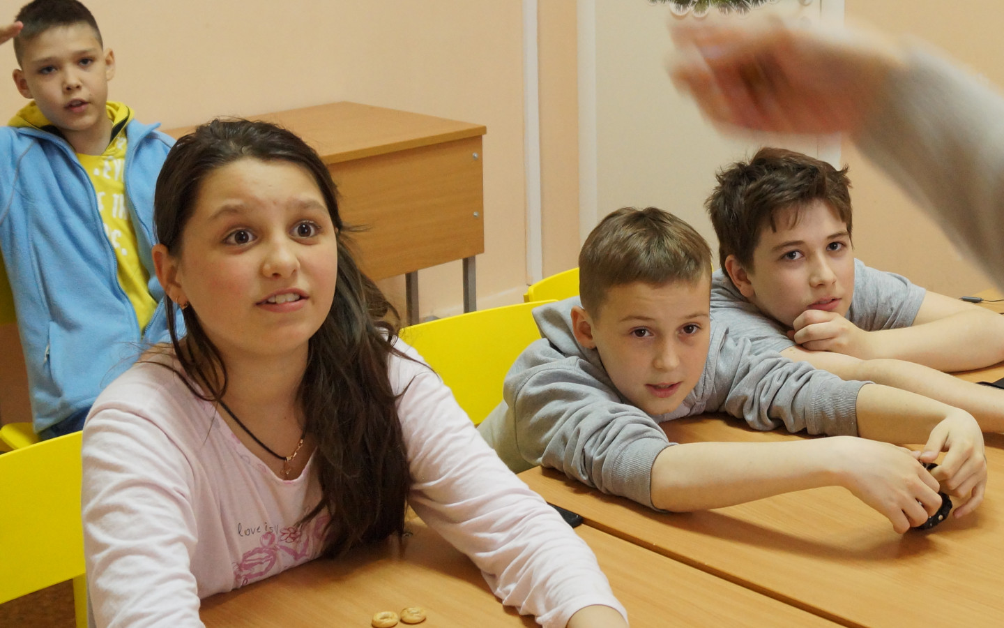 Попрыгать-поиграть